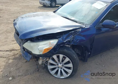 2010 Subaru Legacy 2.5I Limited z USA, uszkodzony, nr VIN 4S3BMBK69A3217847